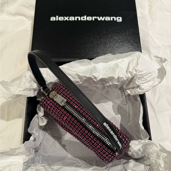 Alexander Wang heiress medium pouch (Authentic) - Picture 8 of 8